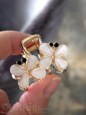 Уникално красива златиста метална щипка с размери 4 на 2,5 см, с кристални бели пеперуди, топ качество, стабилна закопчалка - ST1217